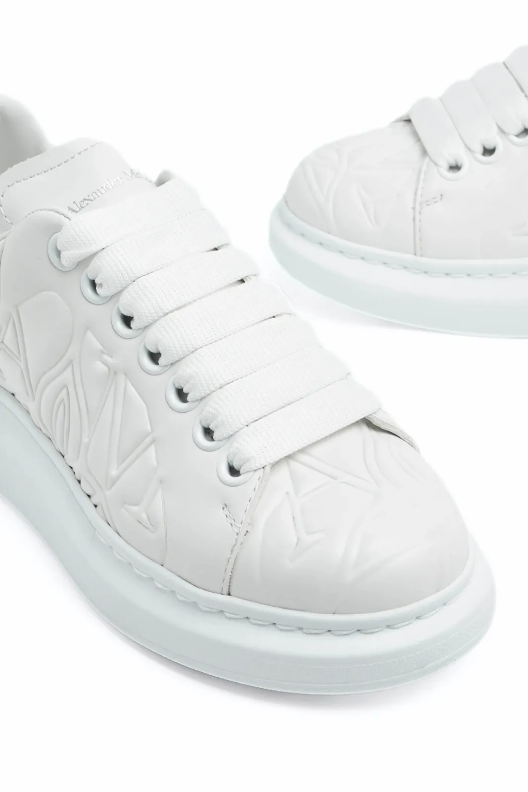 Alexander McQueen Oversized White Leather Woman sneakers Low Tops