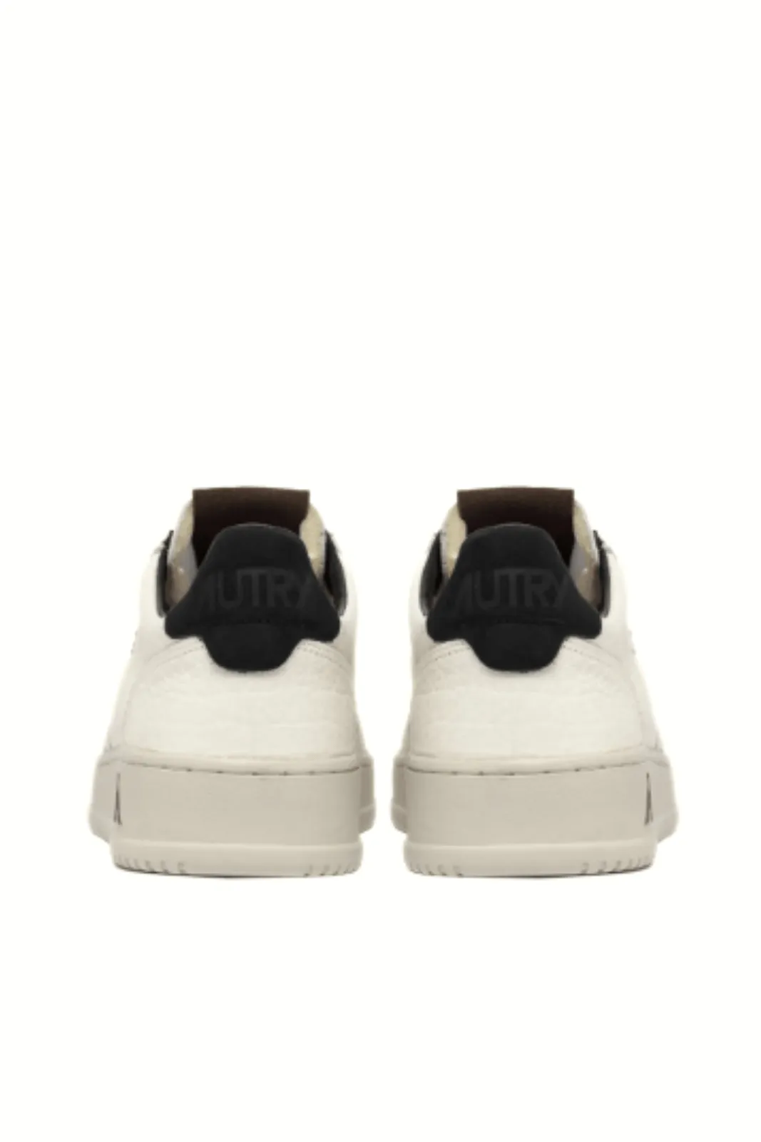 Autry Medalist Low Sneakers in white textured leather