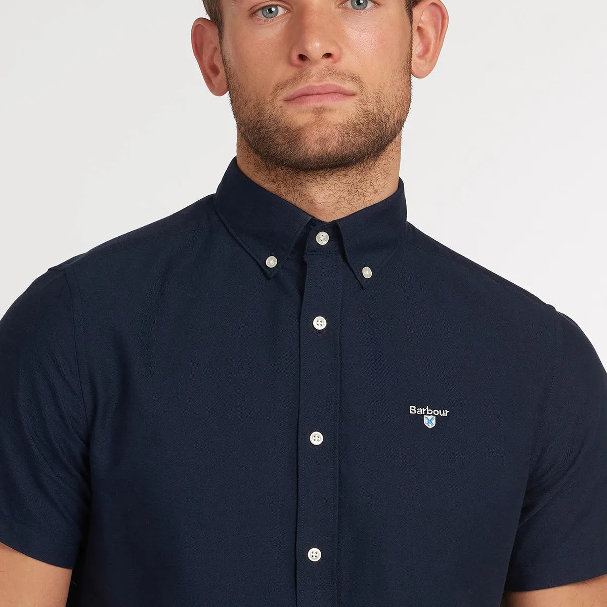 Barbour - Oxford 3 Tailored Fit SS Shirt in Navy