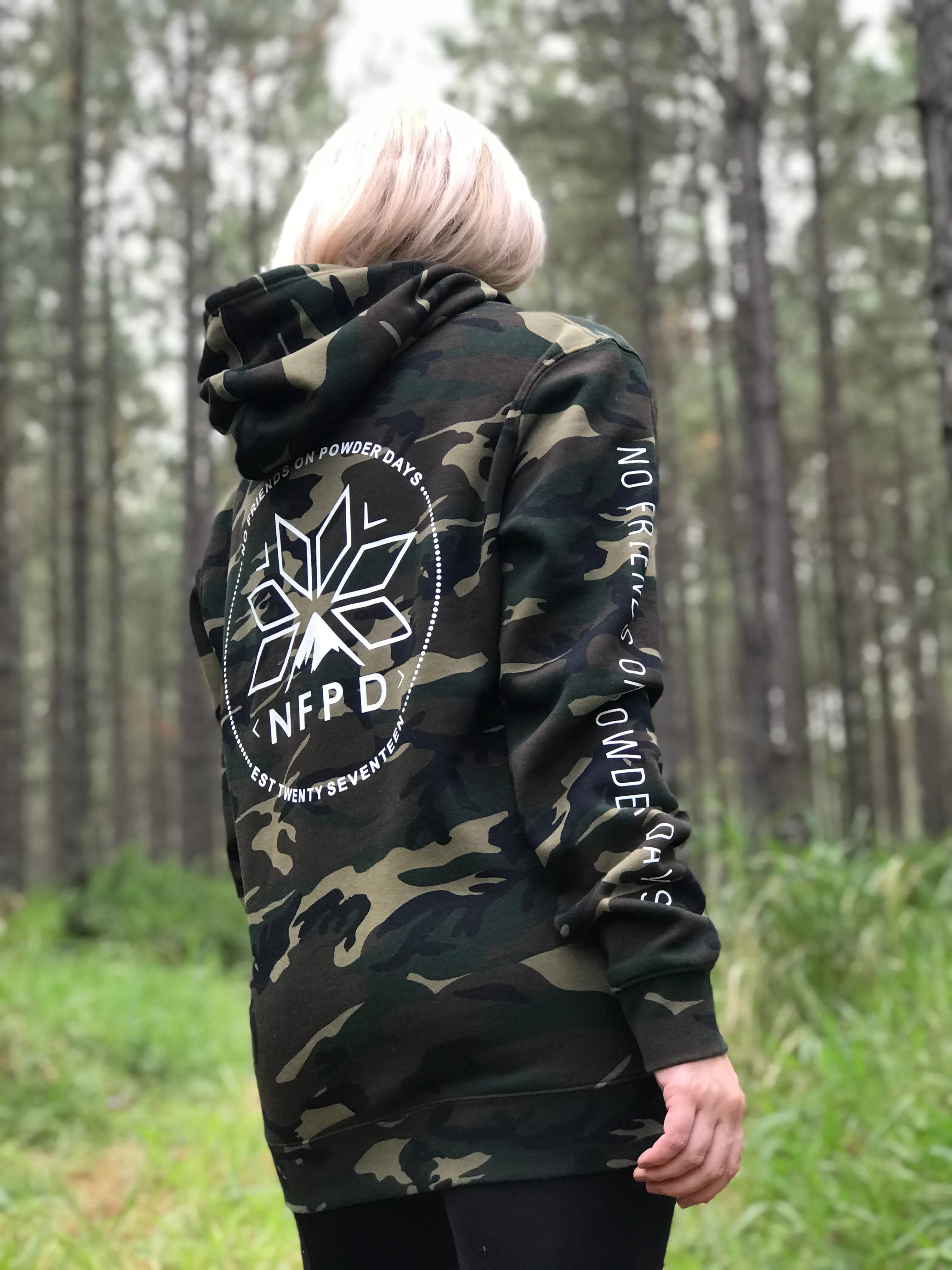 Camo Snug Ski/Snowboard Snow Hoodie - Unisex