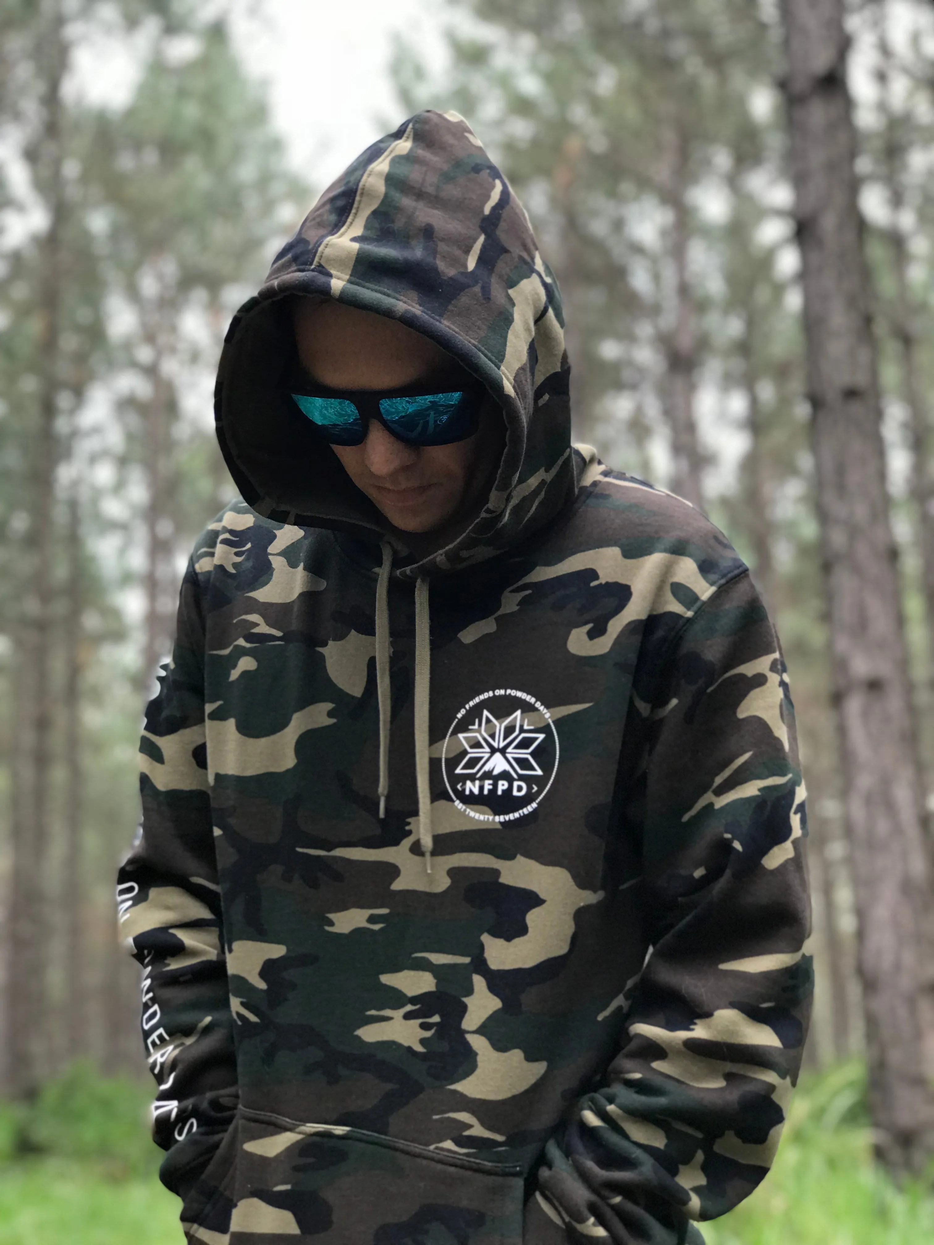 Camo Snug Ski/Snowboard Snow Hoodie - Unisex