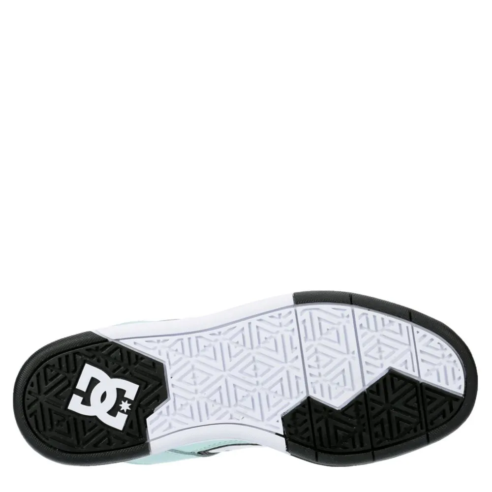 DC SHOES  WOMENS CURE LOW SNEAKER