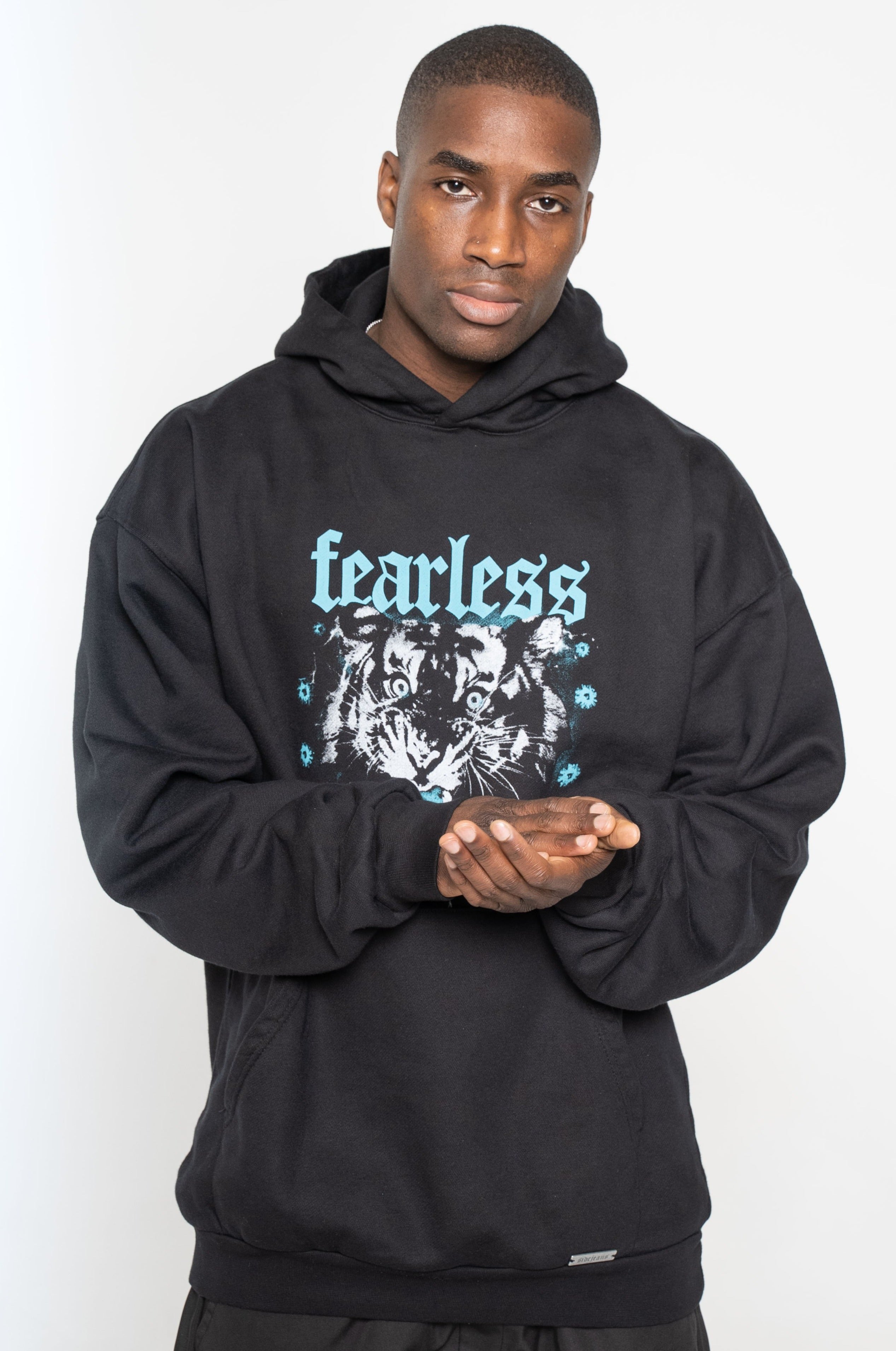 HEAVY FEARLESS HOODIE BLACK