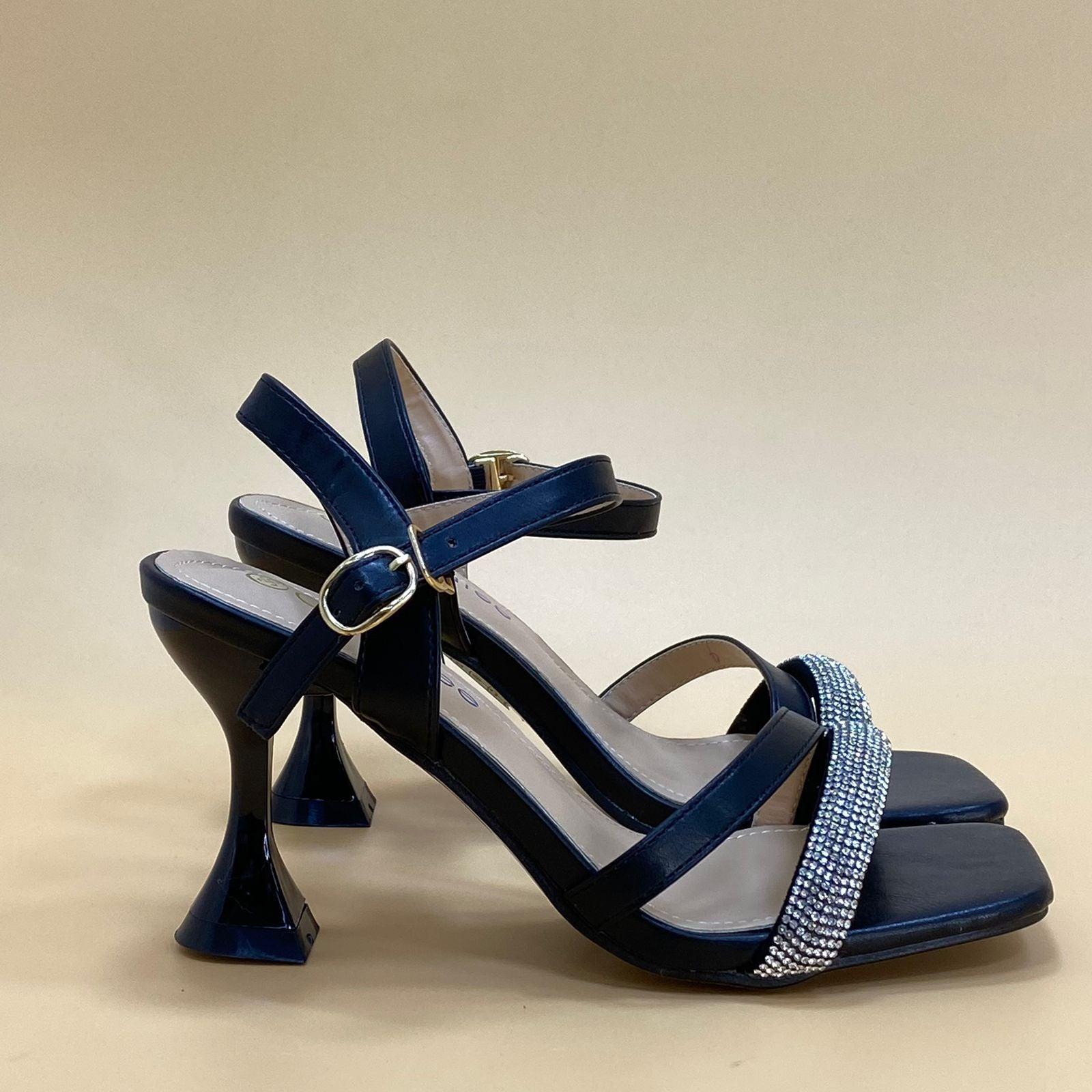 NEW ,  WOMEN SANDAL HEELS W313