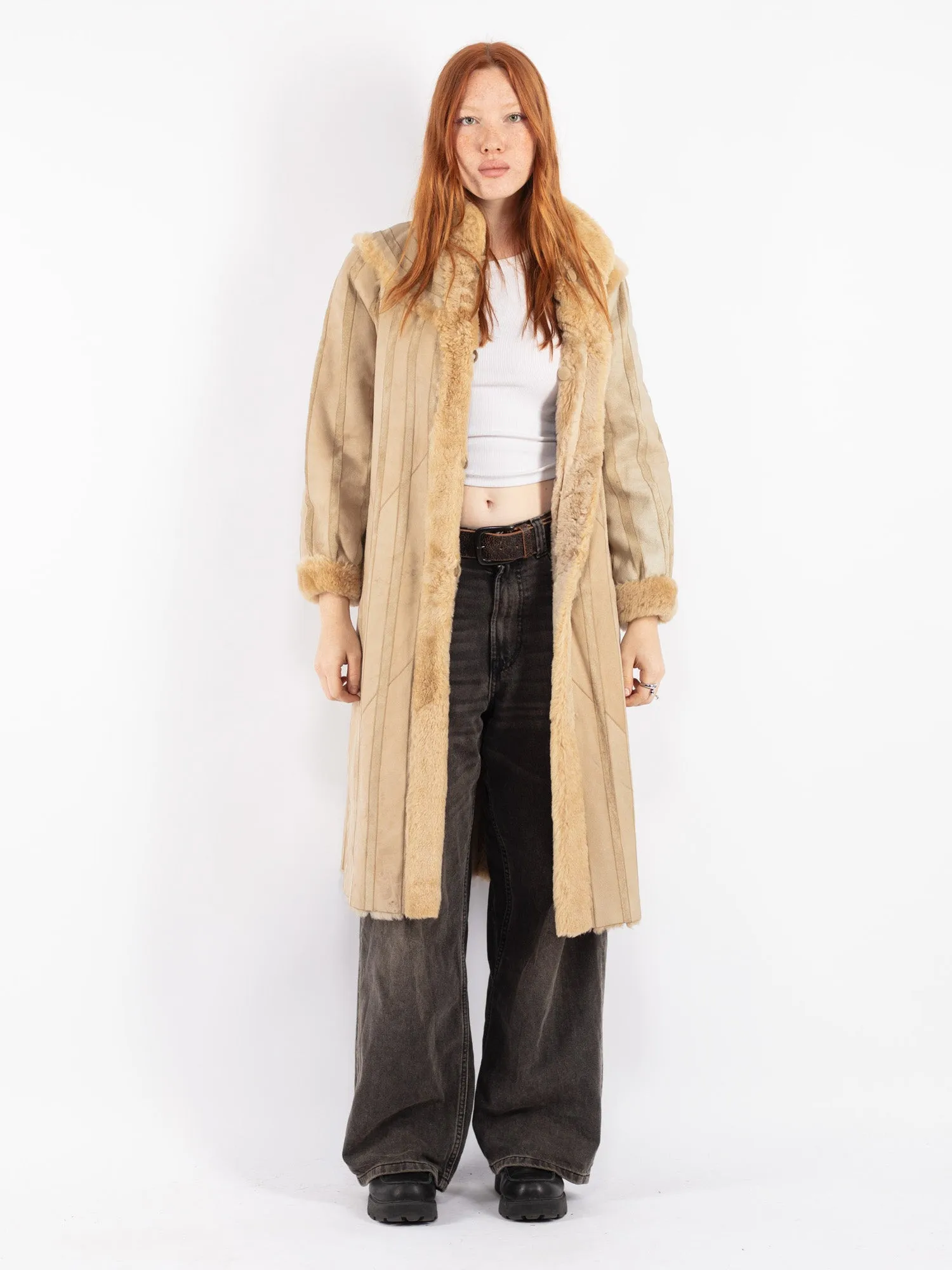 Vintage 70's Women Sheepskin Coat in Beige