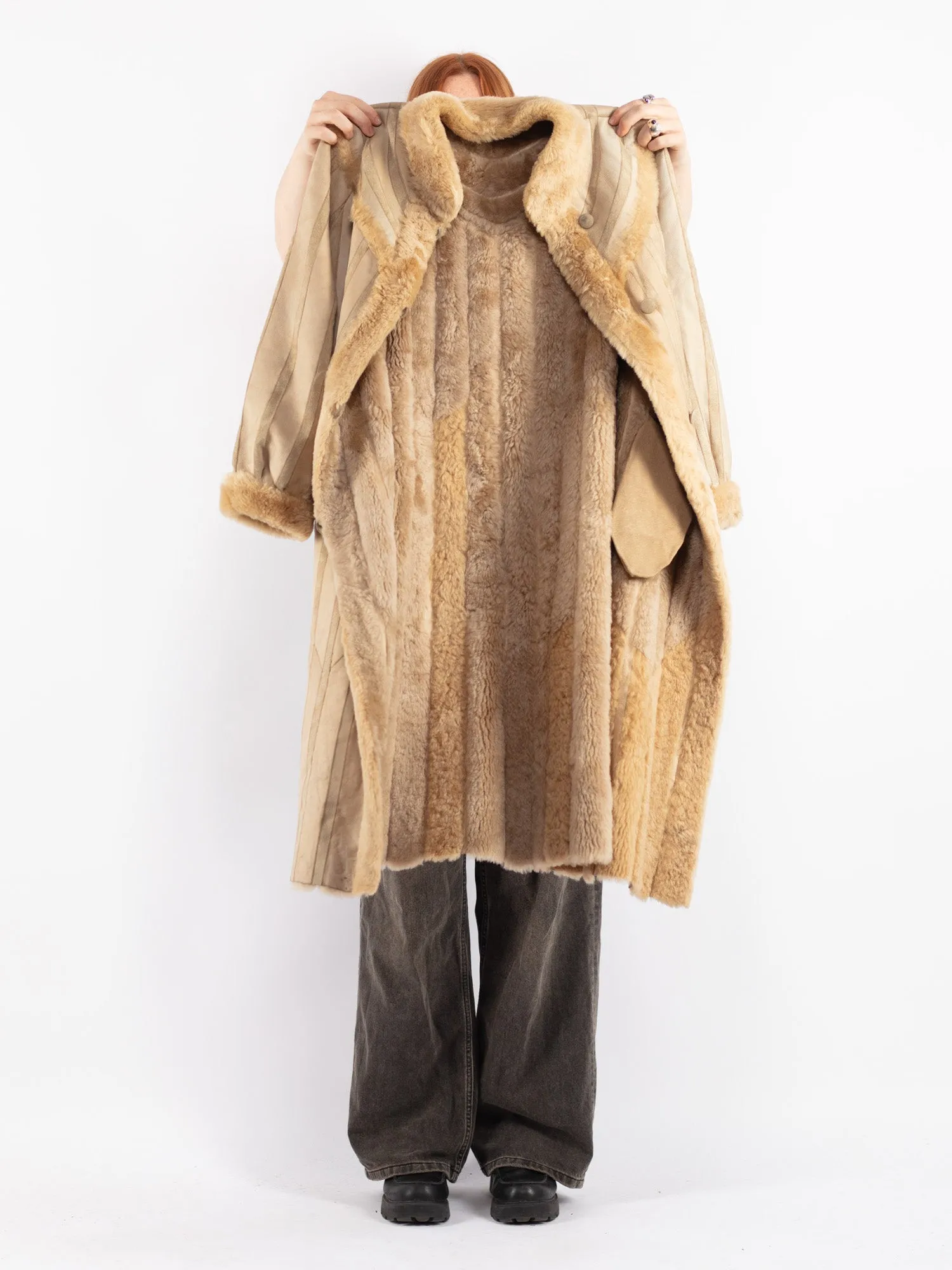 Vintage 70's Women Sheepskin Coat in Beige